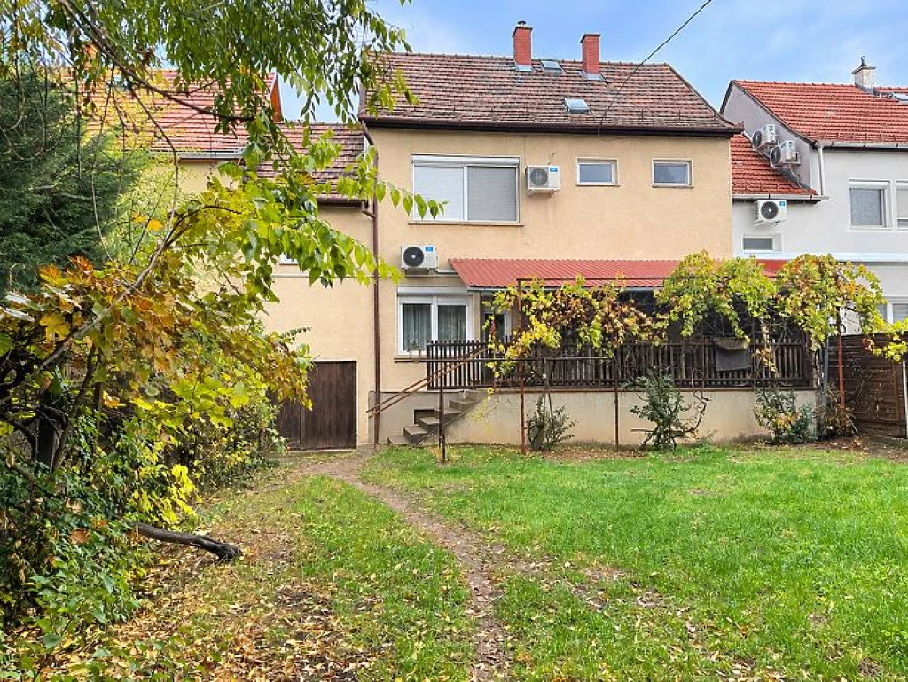 Eladó családi ház, Dunakeszi