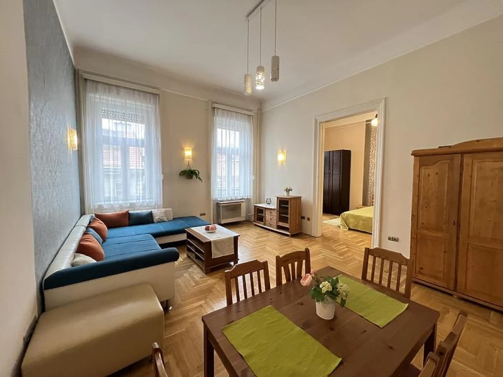 Eladó téglalakás, Budapest VI. kerület, Nagykörúton kívüli terület