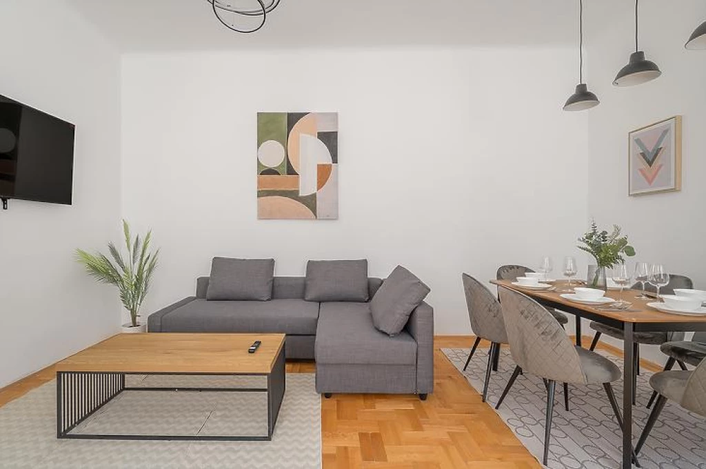 Eladó téglalakás, Budapest VI. kerület, Nagykörúton kívüli terület