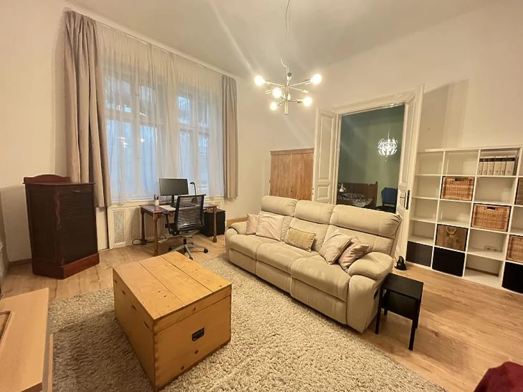 Eladó téglalakás, Budapest VI. kerület, Nagykörúton kívüli terület