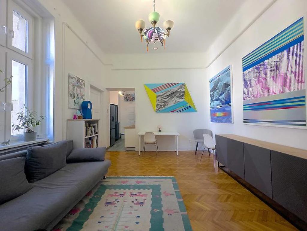 For sale brick flat, Budapest VI. kerület, Nagykörúton kívüli terület