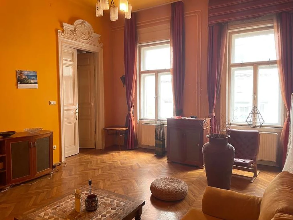 Eladó téglalakás, Budapest VI. kerület, Nagykörúton kívüli terület