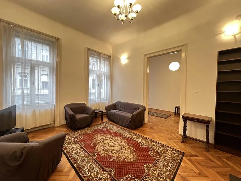 Eladó téglalakás, Budapest VIII. kerület, Népszínház negyed
