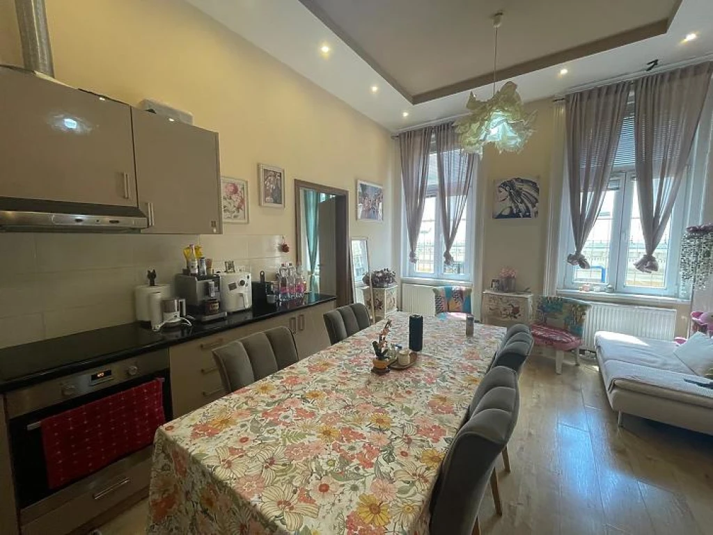 Eladó téglalakás, Budapest VI. kerület, Nagykörúton kívüli terület