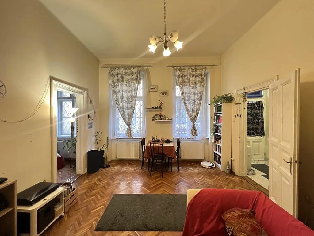 Eladó téglalakás, Budapest VI. kerület, Nagykörúton kívüli terület
