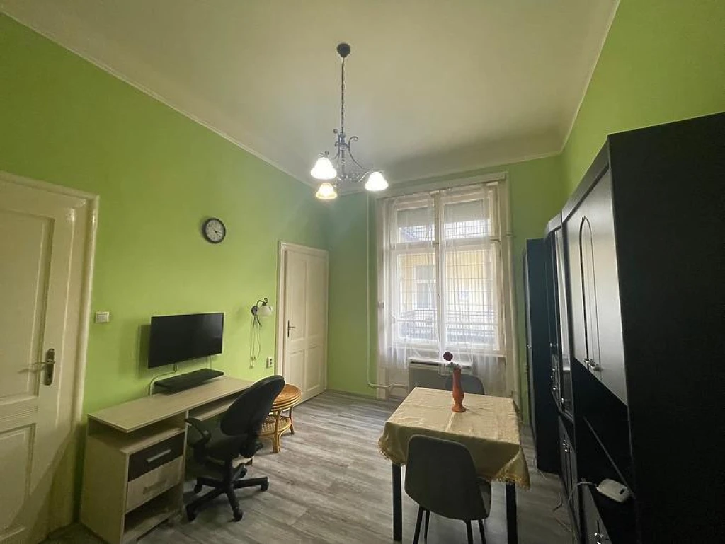 Eladó téglalakás, Budapest VI. kerület, Nagykörúton kívüli terület