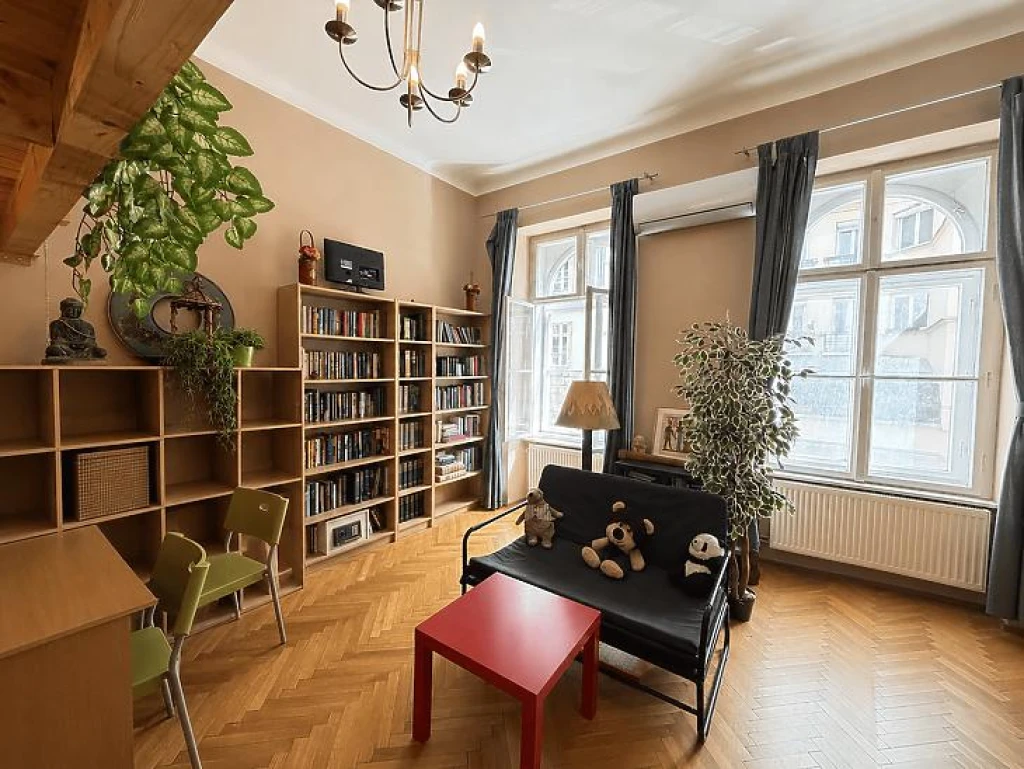 Eladó téglalakás, Budapest VI. kerület, Nagykörúton kívüli terület
