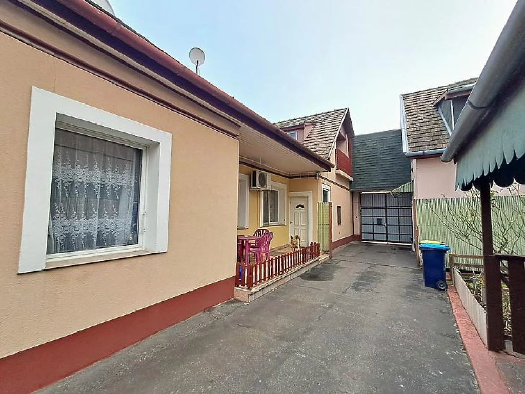 Eladó családi ház, Budapest XV. kerület, Rákospalota