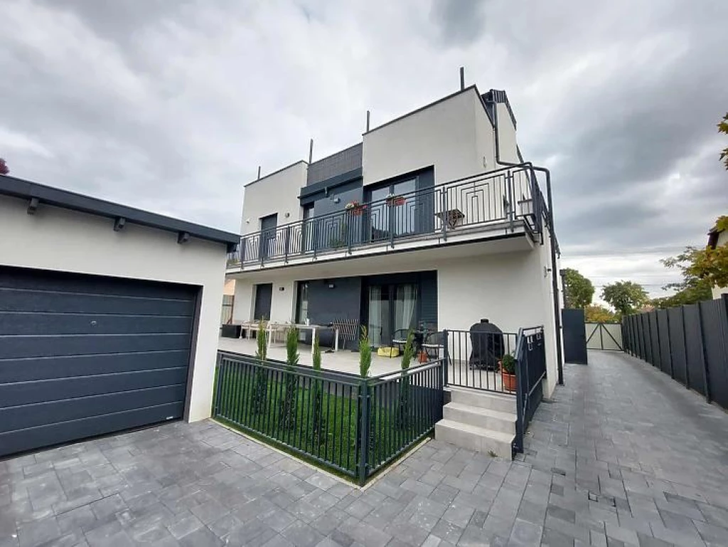 c3-1-name c2-19-name, Budapest XV. kerület, Rákospalota