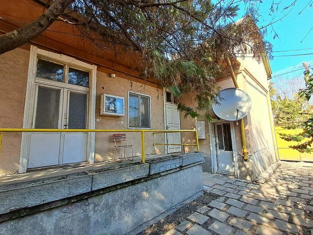 Eladó családi ház, Budapest XV. kerület, Rákospalota