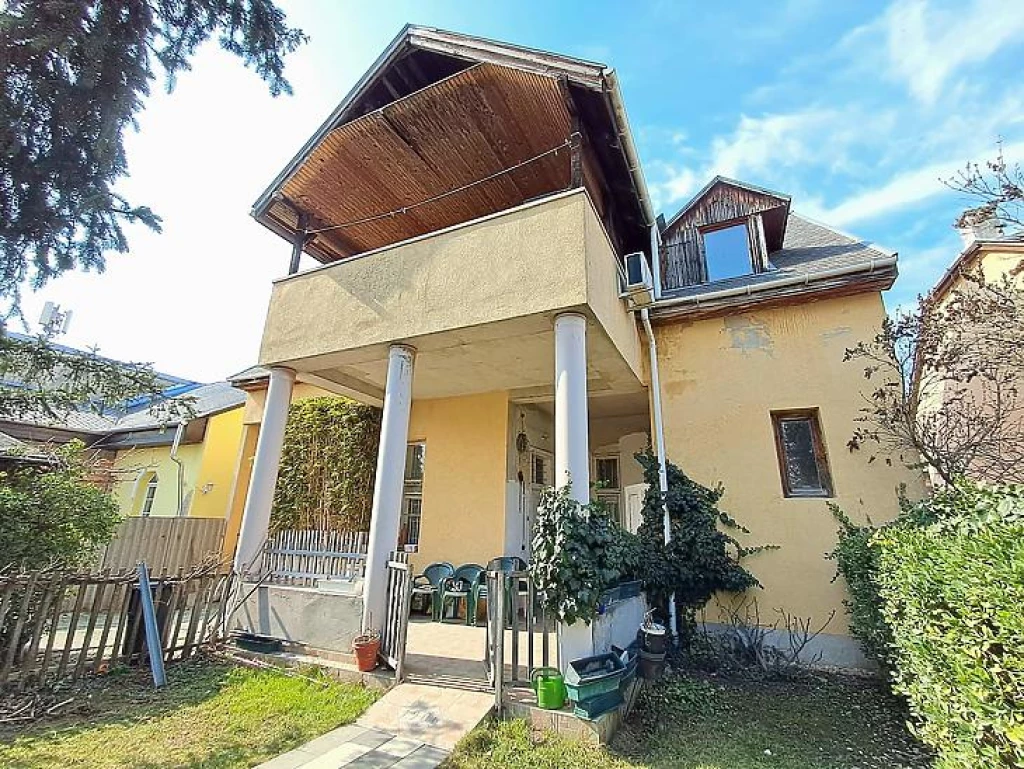 Eladó családi ház, Budapest XV. kerület, Rákospalota