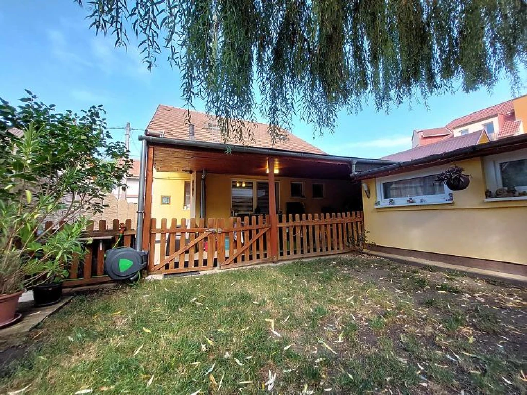 c3-1-name c2-1-name, Budapest XV. kerület, Rákospalota