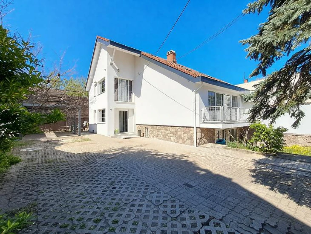 c3-1-name c2-1-name, Budapest XV. kerület, Rákospalota