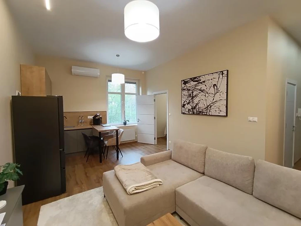 Eladó téglalakás, Budapest II. kerület, Rézmál