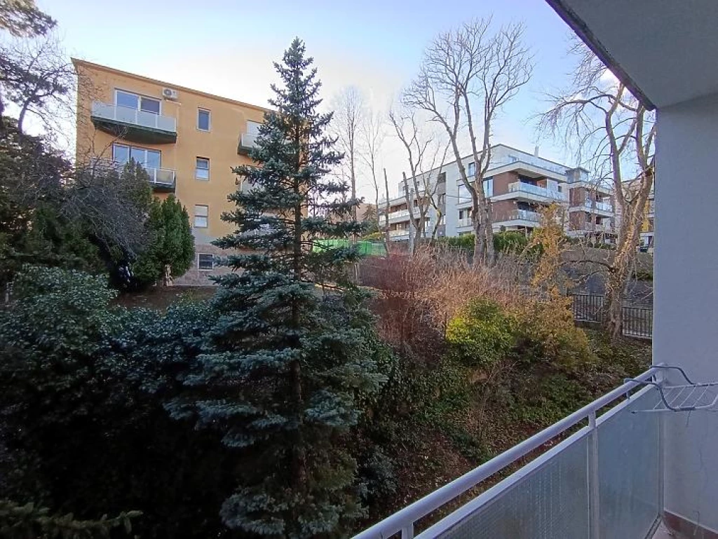 Eladó téglalakás, Budapest II. kerület, Rézmál