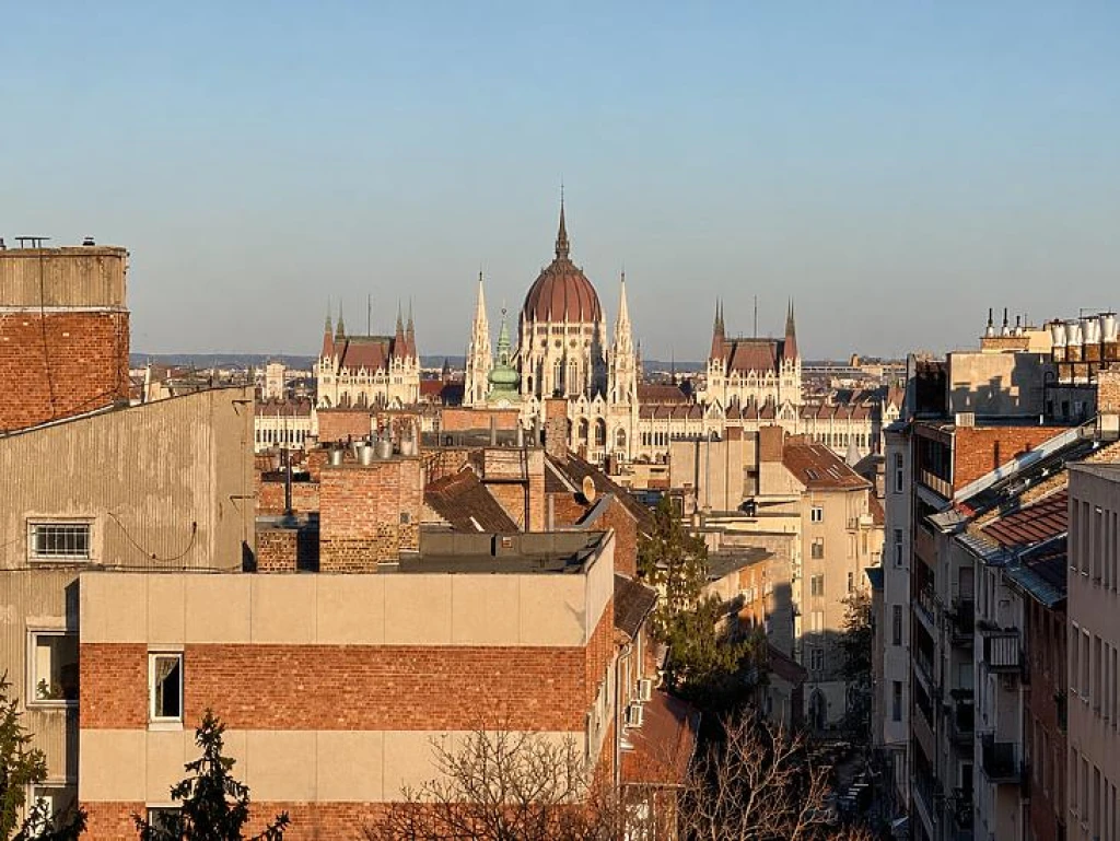 Eladó téglalakás, Budapest I. kerület, Víziváros I. ker.