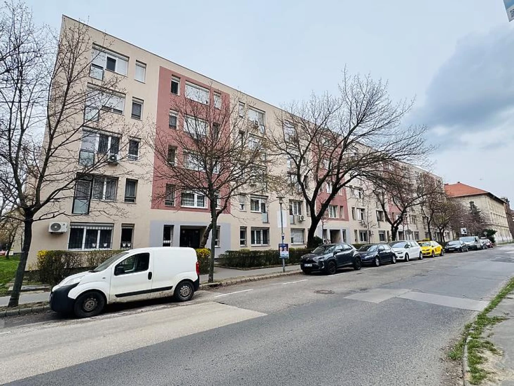 For sale panel flat, Budapest X. kerület, Óhegy