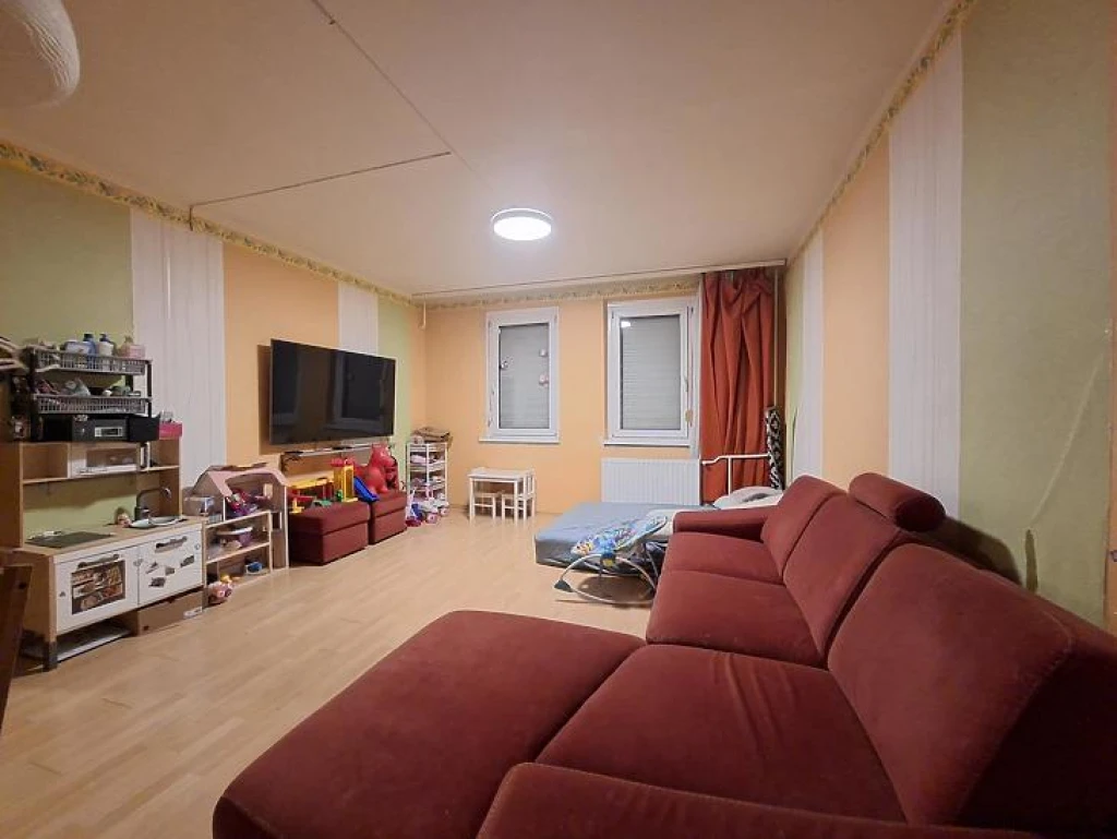 Eladó panellakás, Budapest X. kerület, Felsőrákos