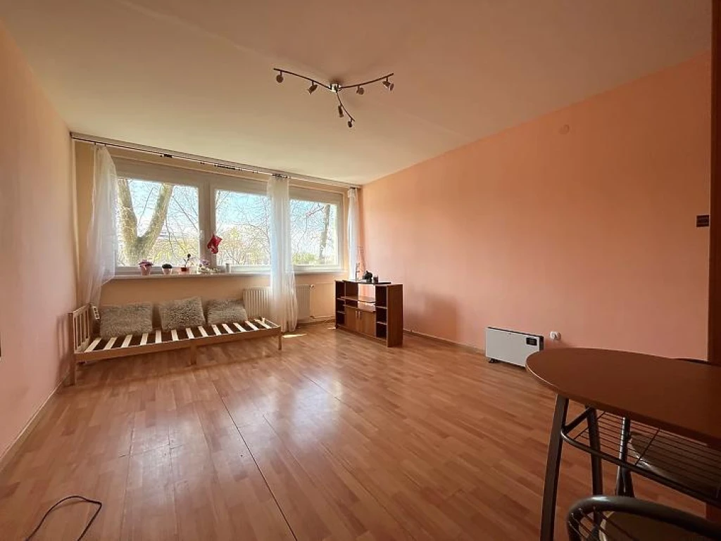 c3-1-name c2-20-name, Budapest X. kerület, Újhegy