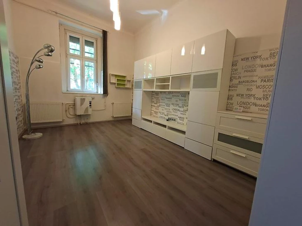 Eladó téglalakás, Budapest X. kerület, Ligettelek