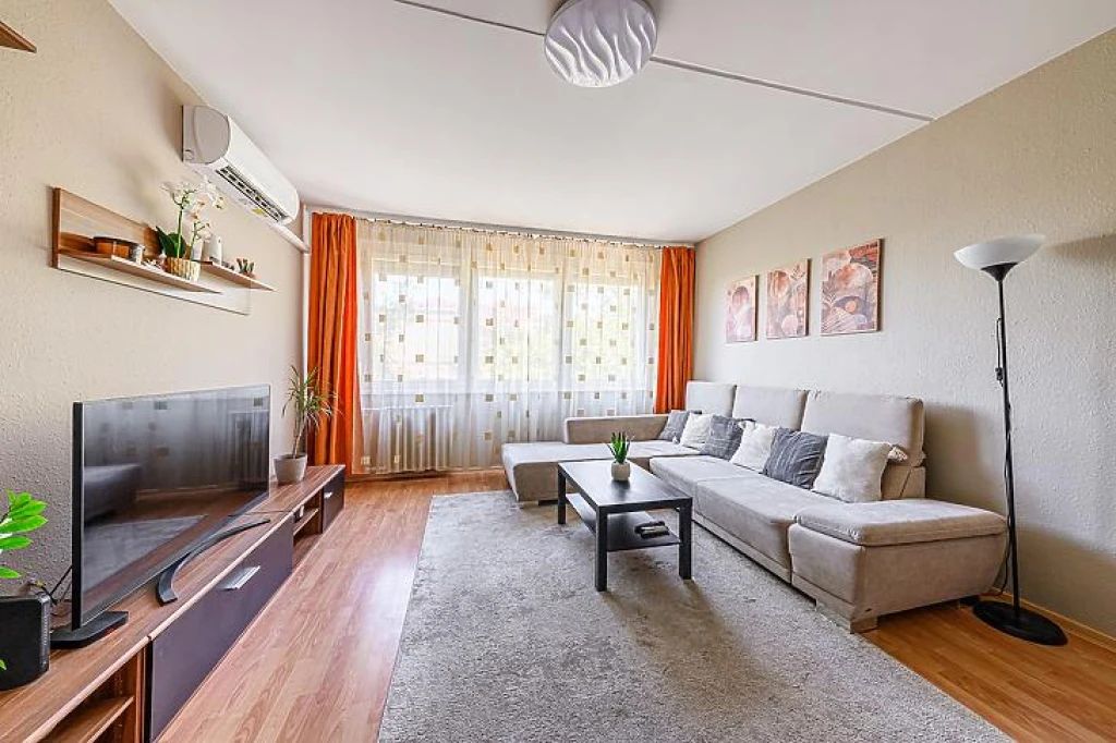Eladó panellakás, Budapest X. kerület, Újhegy