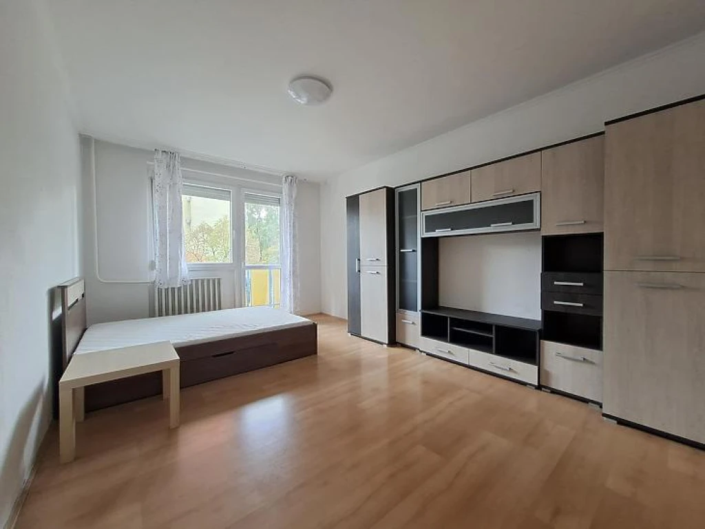 Eladó panellakás, Budapest X. kerület, Felsőrákos