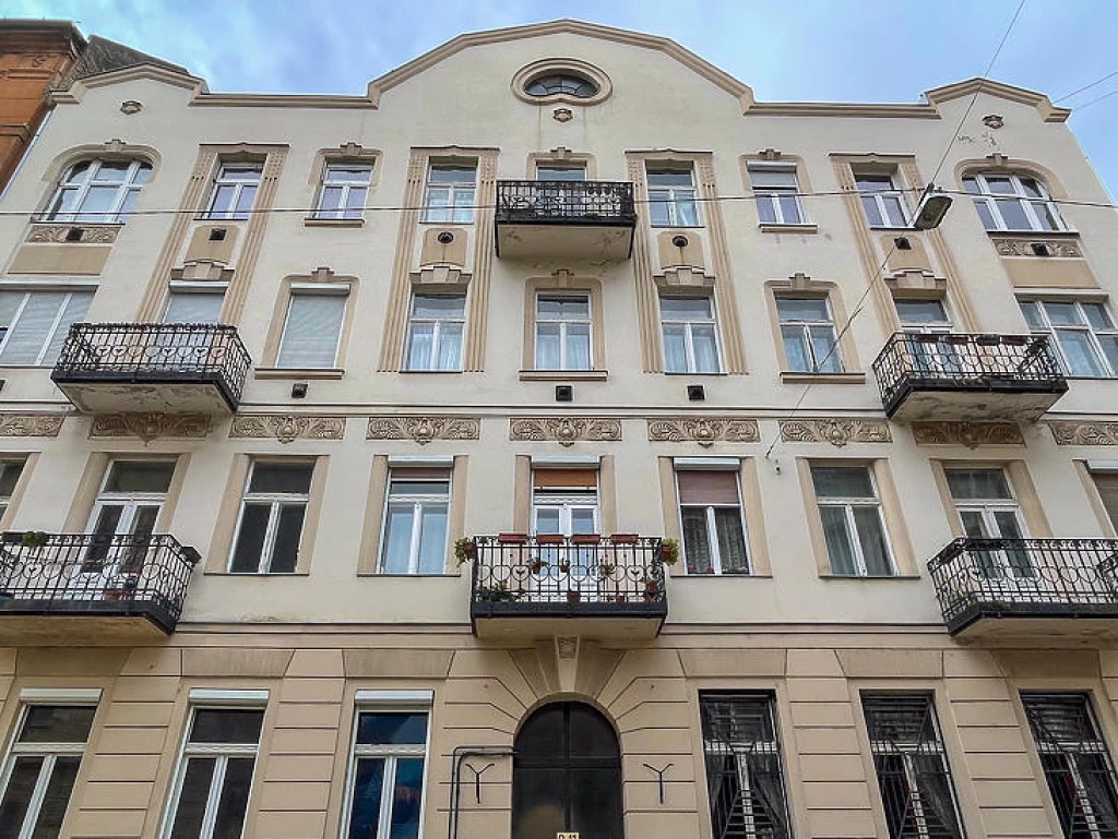 Kiadó üzlet, Budapest VIII. kerület, Csarnok negyed