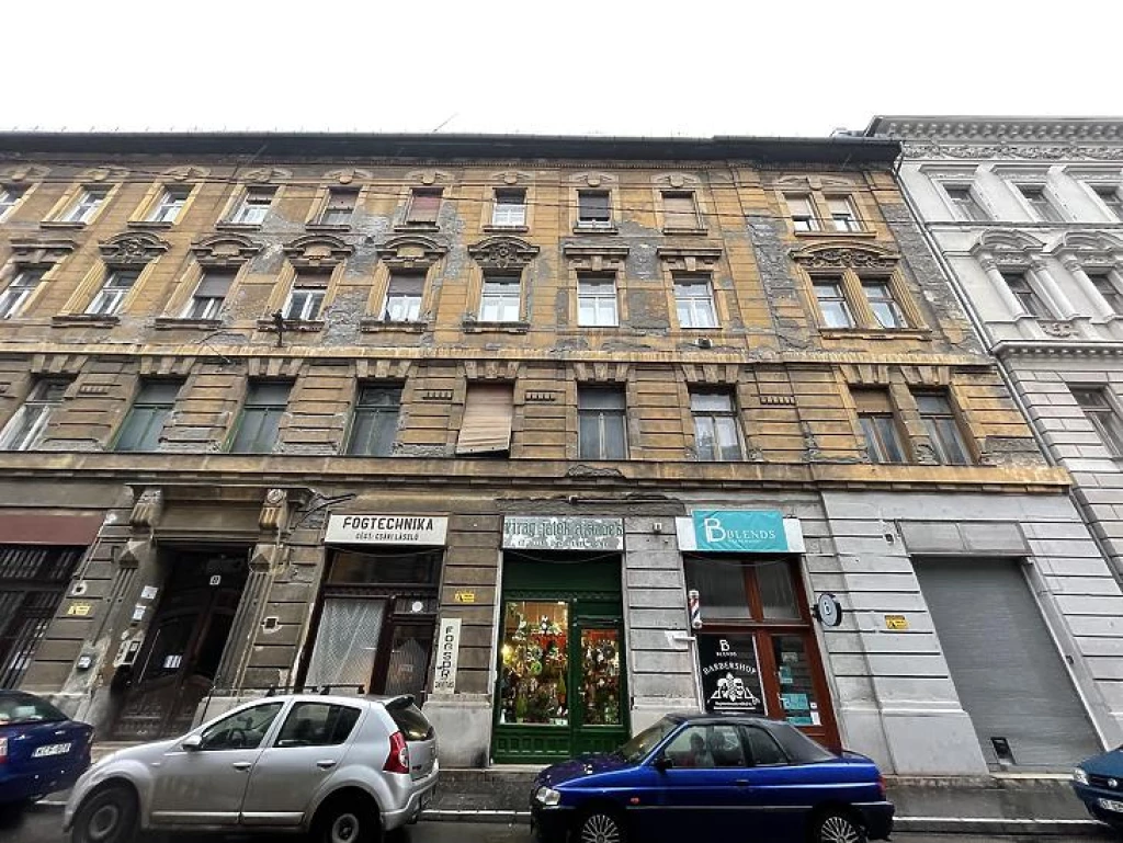c3-1-name c2-69-name, Budapest VIII. kerület, Palotanegyed