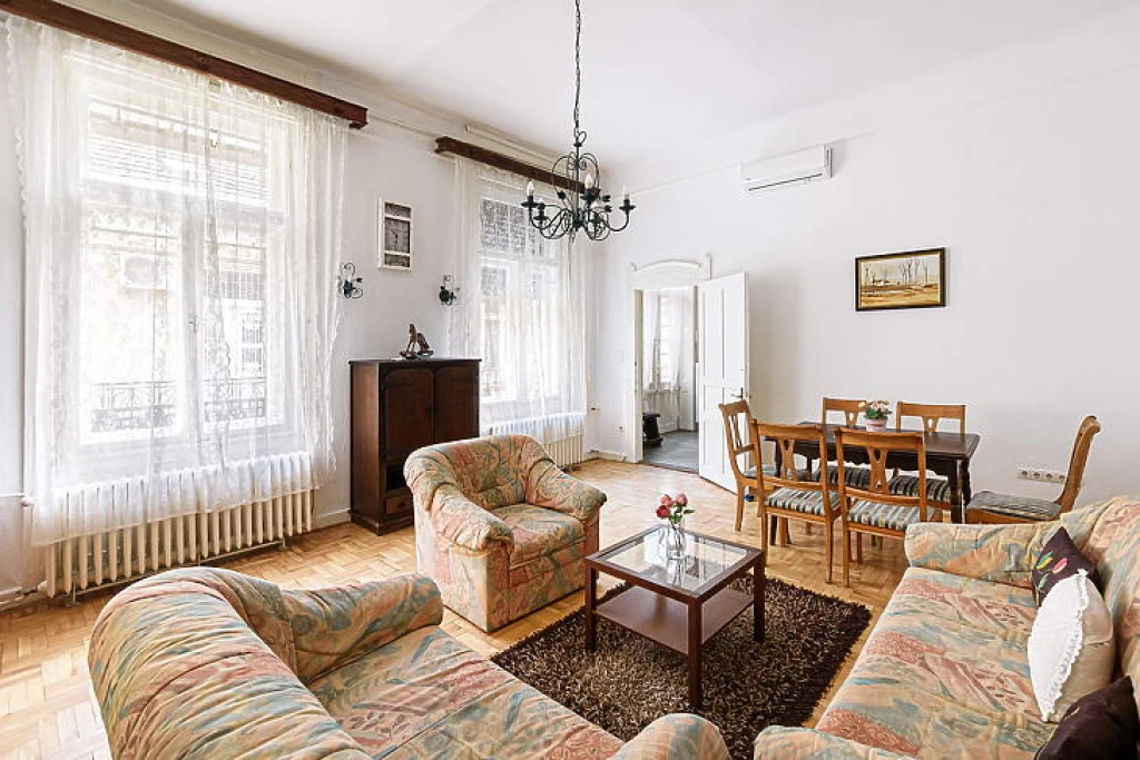 c3-1-name c2-19-name, Budapest VIII. kerület, Palotanegyed