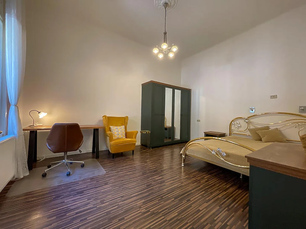 Kiadó téglalakás, Budapest VIII. kerület, Palotanegyed