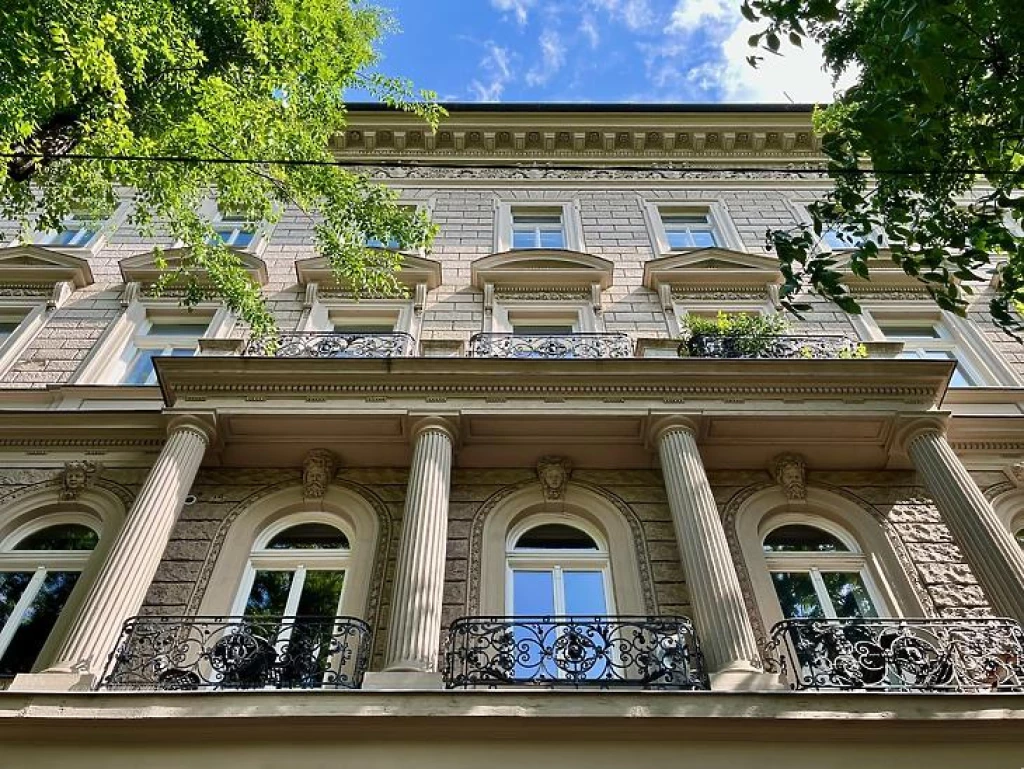 Eladó téglalakás, Budapest VI. kerület, Nagykörúton kívüli terület