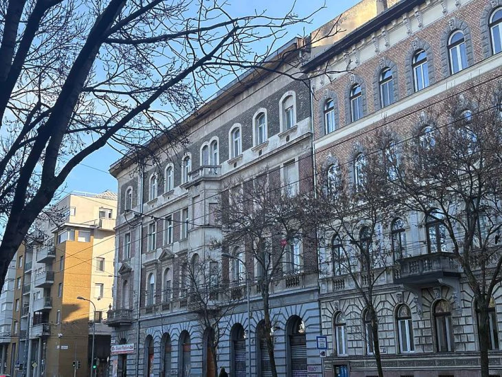 Eladó téglalakás, Budapest VI. kerület, Nagykörúton kívüli terület