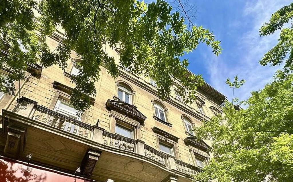 Eladó téglalakás, Budapest VI. kerület, Nagykörúton kívüli terület