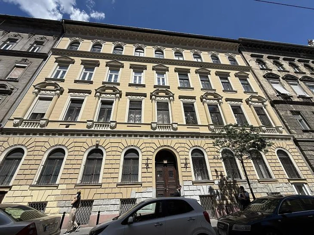 Eladó téglalakás, Budapest VI. kerület, Nagykörúton kívüli terület
