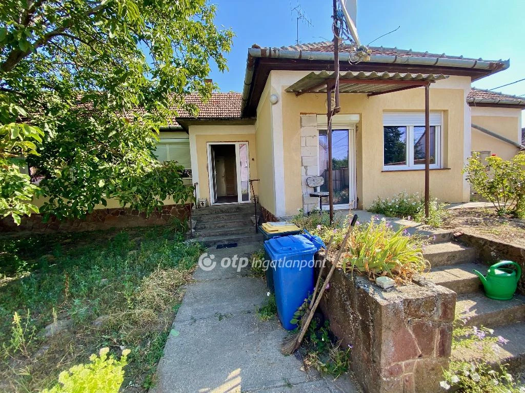 For sale house, Jánoshalma, Központhoz közeli