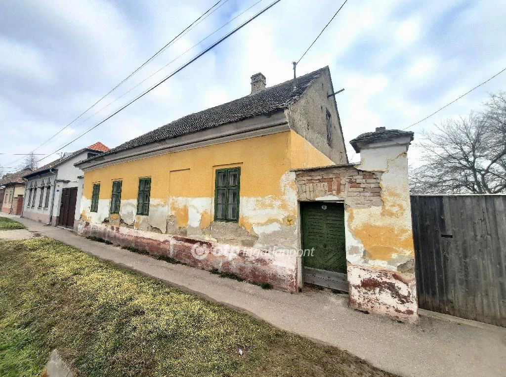 Eladó családi ház, Nagykőrös, Alszegi rész