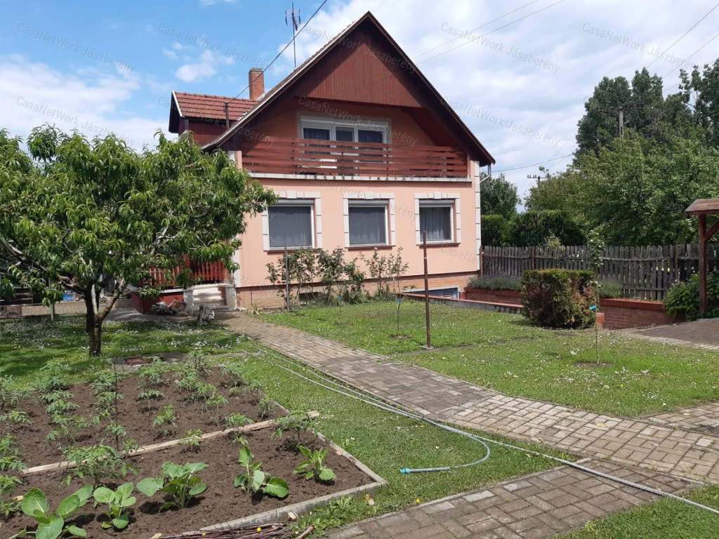 For sale house, Szolnok