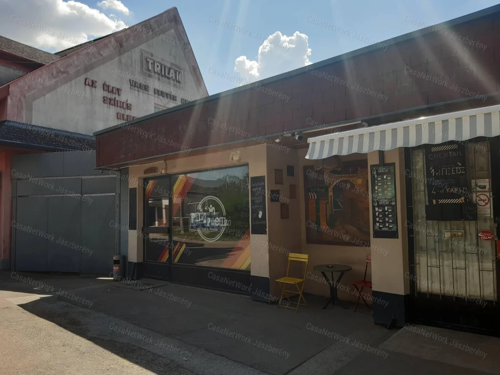 Heves központjában, 72 nm-es, vendéglátóipari egység eladó