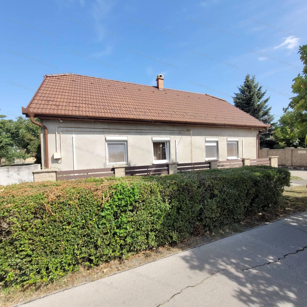 Eladó családi ház Jánoshidán