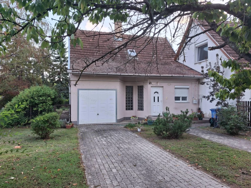 Jászberényben jó állapotú sorházi lakás eladó