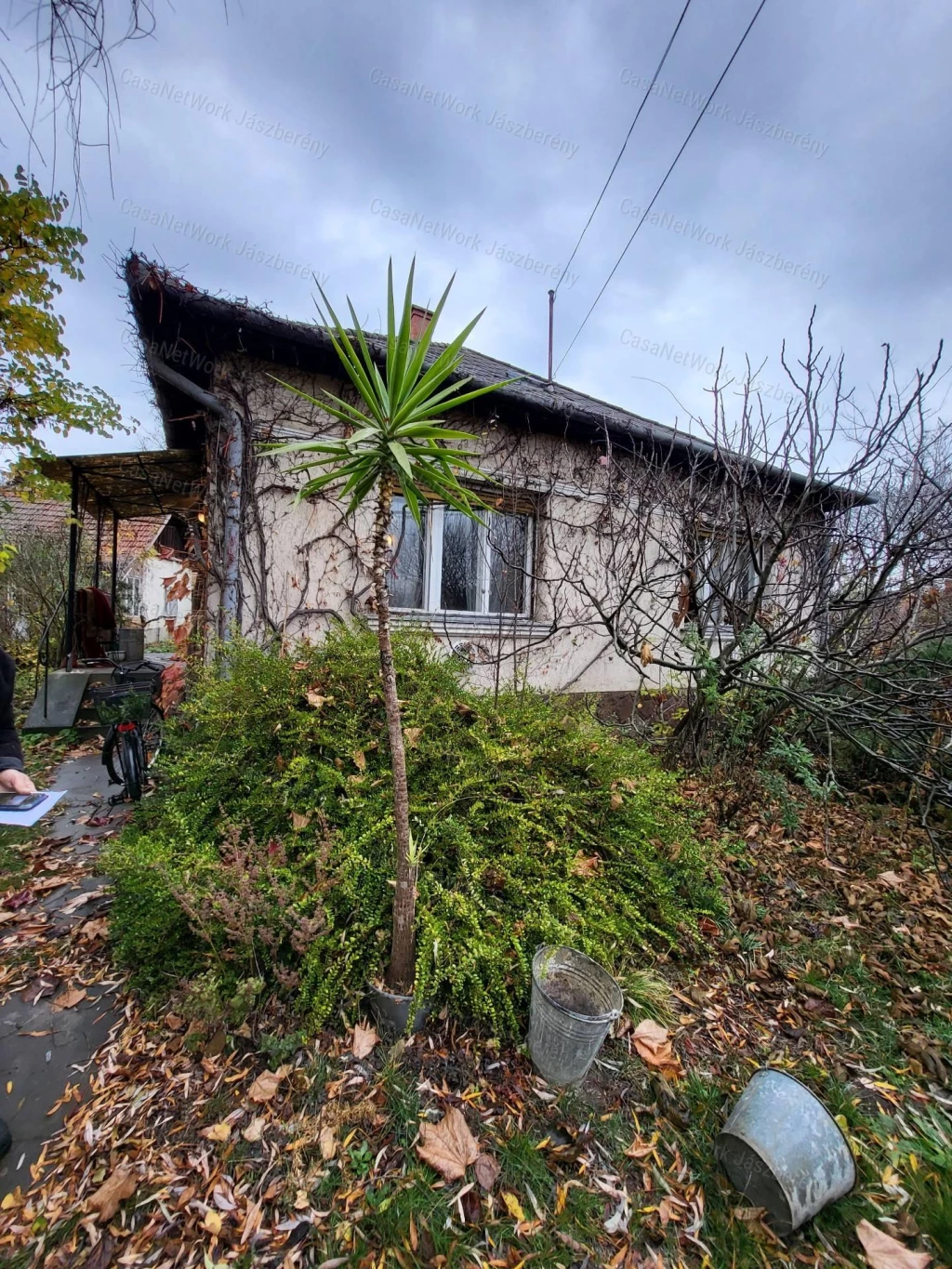 Eladó felújítandó kockaház Jászapátin
