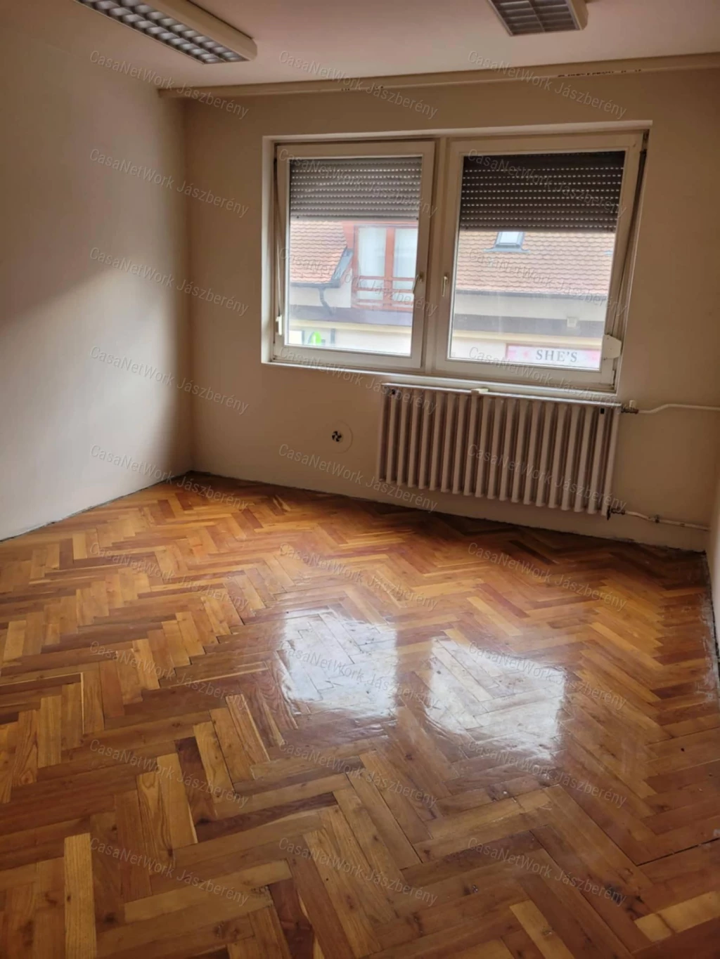Kiadó 1.emeleti lakás Jászberény központjában