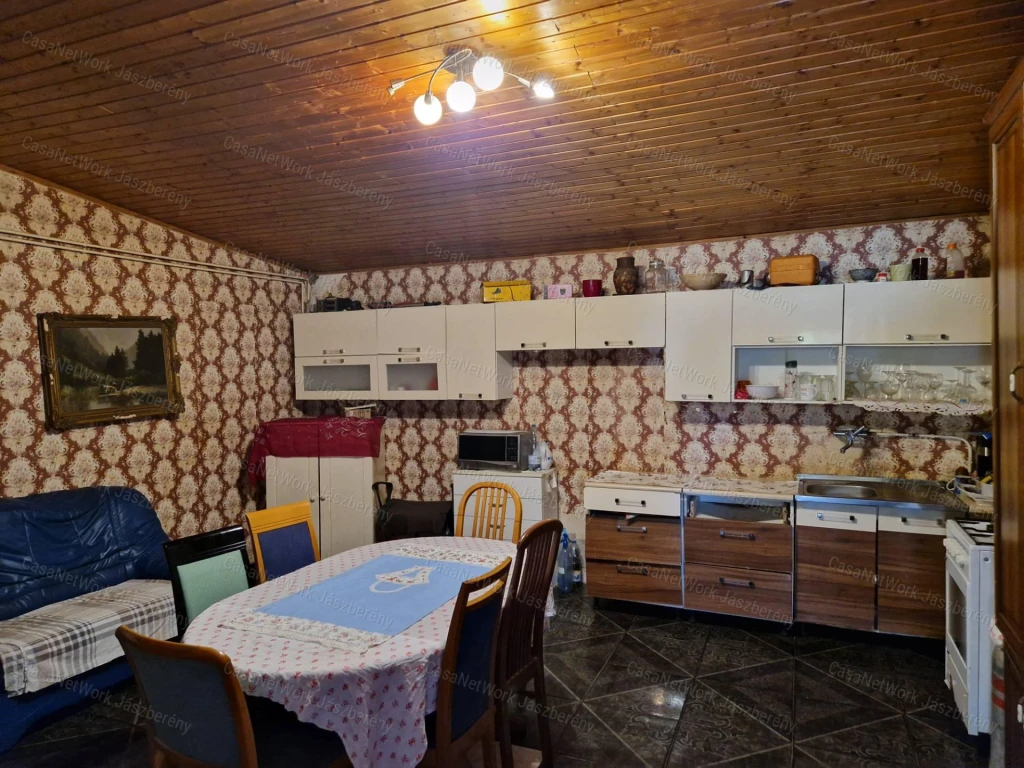 EGYKOR KIS KASTÉLY VOLT MOST 9,9 MILLIÓÉRT ÚJRA AZZÁ VÁLHAT TARNAÖRSÖN