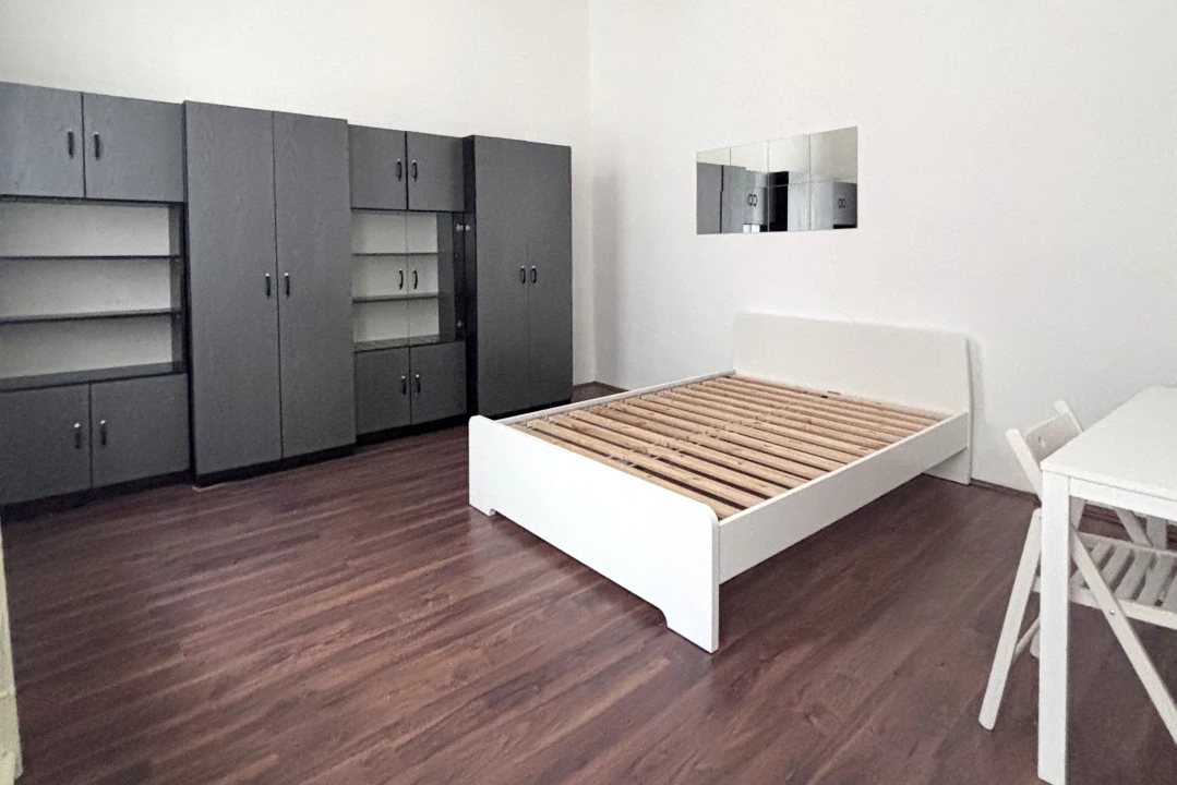 Kiadó téglalakás, Budapest VI. kerület, Vasvári Pál utca 7