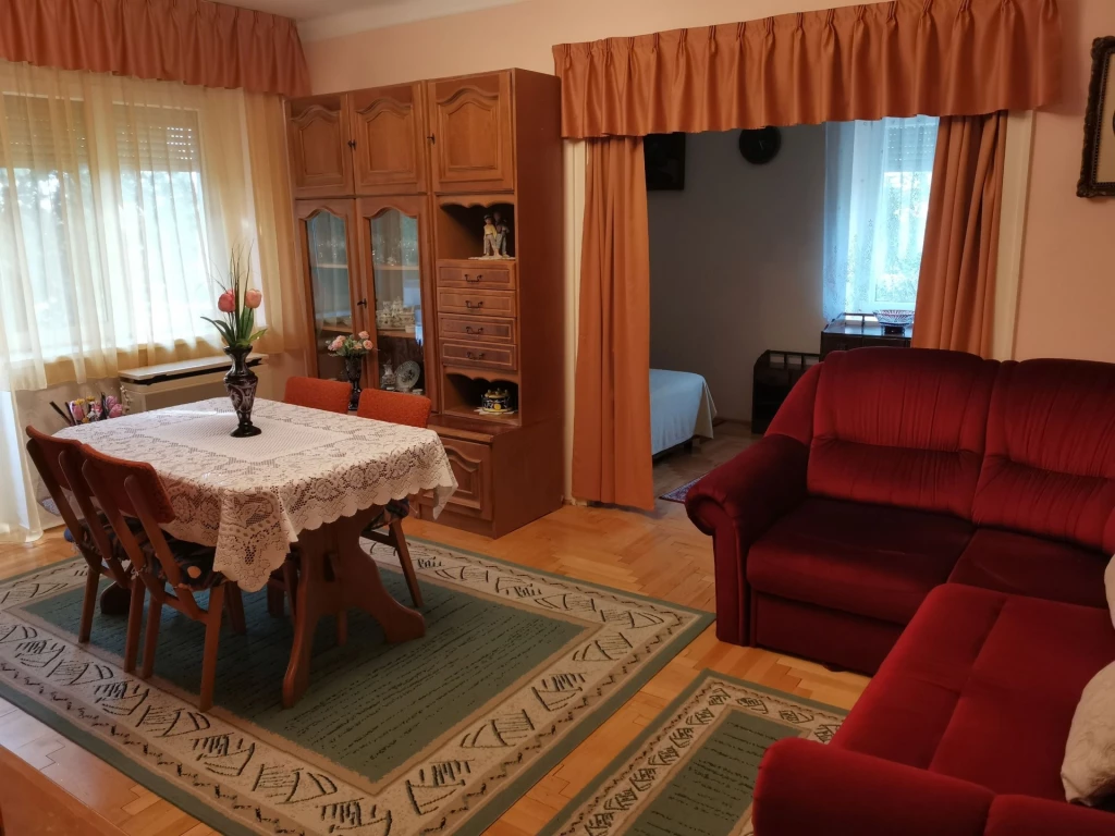 Eladó Lakás, Vácegres 32.000.000 Ft