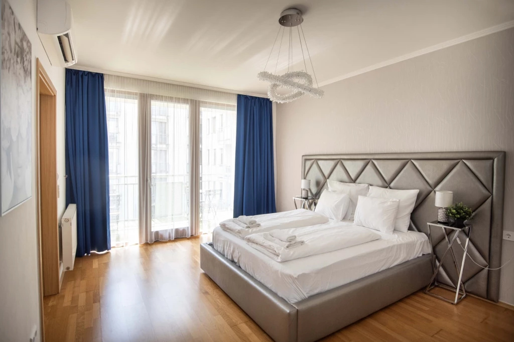 For sale brick flat, Budapest VI. kerület, Nagykörúton belüli terület, Király utca