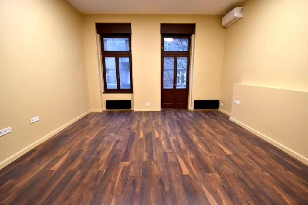 For sale brick flat, Budapest XI. kerület, Műegyetem környéke, Budafoki út