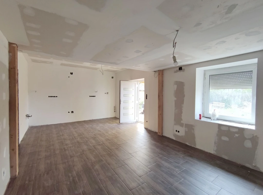 Eladó Ház, Dánszentmiklós 43.900.000 Ft