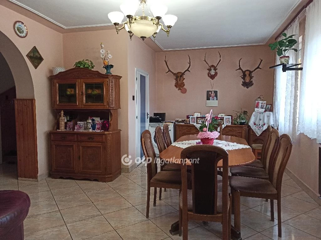 For sale house, Eger