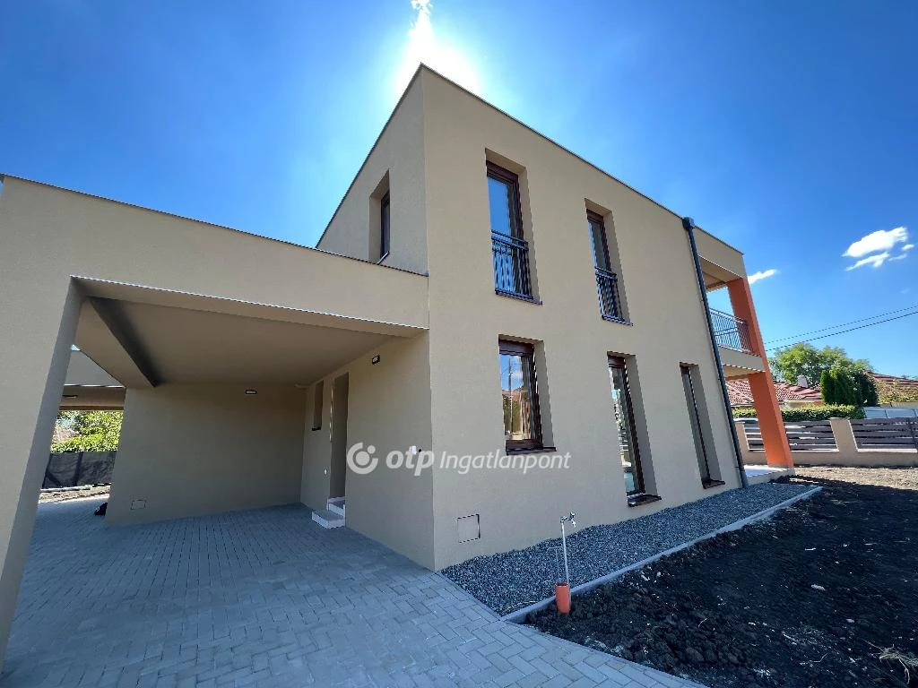 For sale semi-detached house, Eger